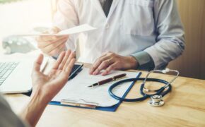 Axa Óptima Plus: Hasta 90% de reembolso Axa Óptima Plus