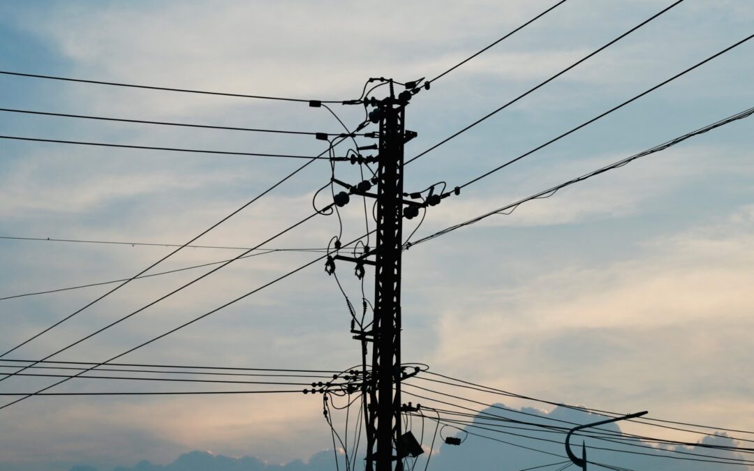 ¿Qué seguros cubren apagones eléctricos en 2026?